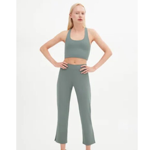 Girlfriend Collective Compressive Kick Flare Trouser - Picture 2 of 6